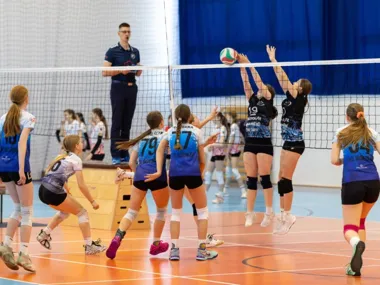 Grafika promocyjna wydarzenia Turniej o Puchar Niepodległości juniorek młodszych – Gurzyński CUP 2026