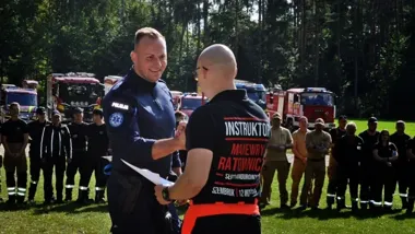 Realistyczne scenariusze w Szembruku. Policjanci z Grudziądza ćwiczyli ratowanie życia