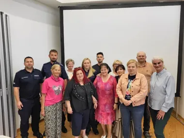 Czterech policjantów z Grudziądza po kursie, który zmienia pierwsze sekundy interwencji
